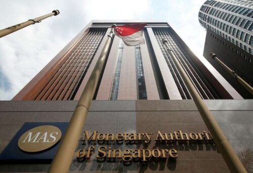 Singapore Central Bank 60 mld USD Zamień obiekt z Fed upłynął na 31 grudnia przez Reuters